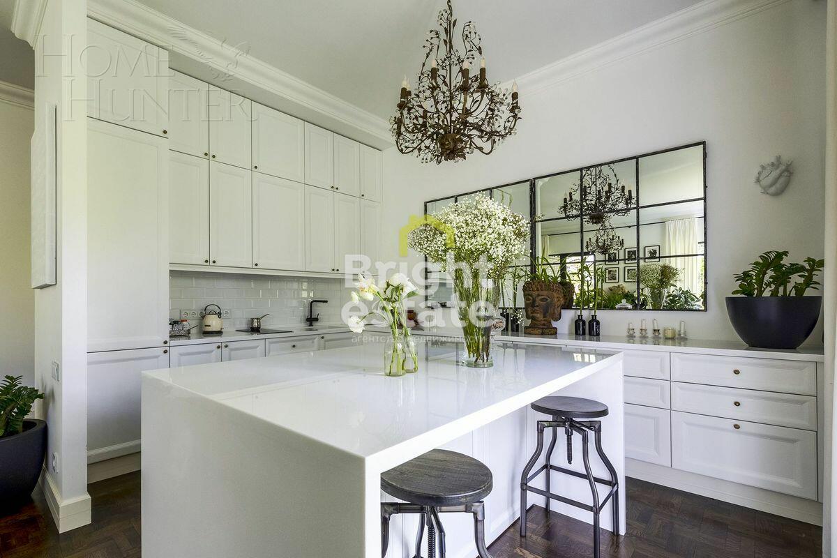 4-КОМН. КВАРТИРА С ОТДЕЛКОЙ 154 М² НА 2 ЭТАЖЕ