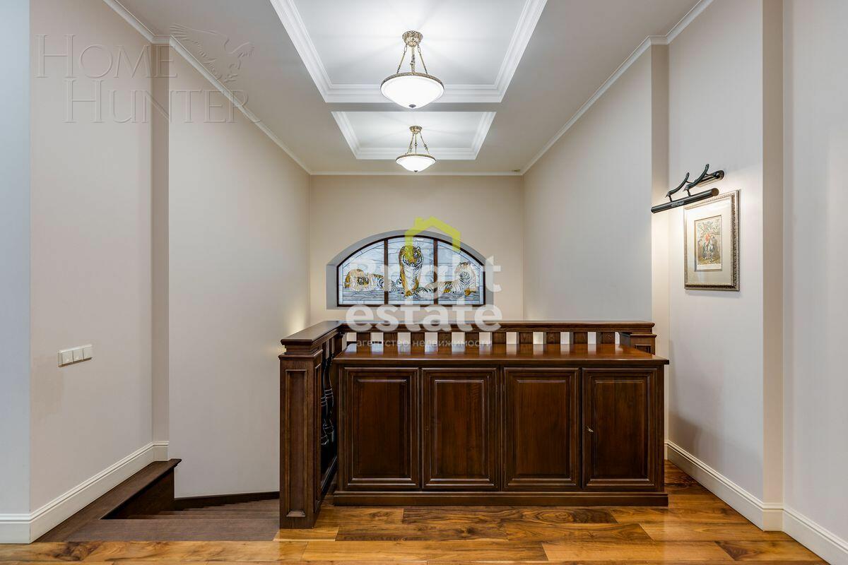 2-этажный коттедж 959 м² с отделкой