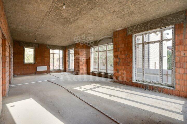 2-этажный коттедж 390 м² без отделки