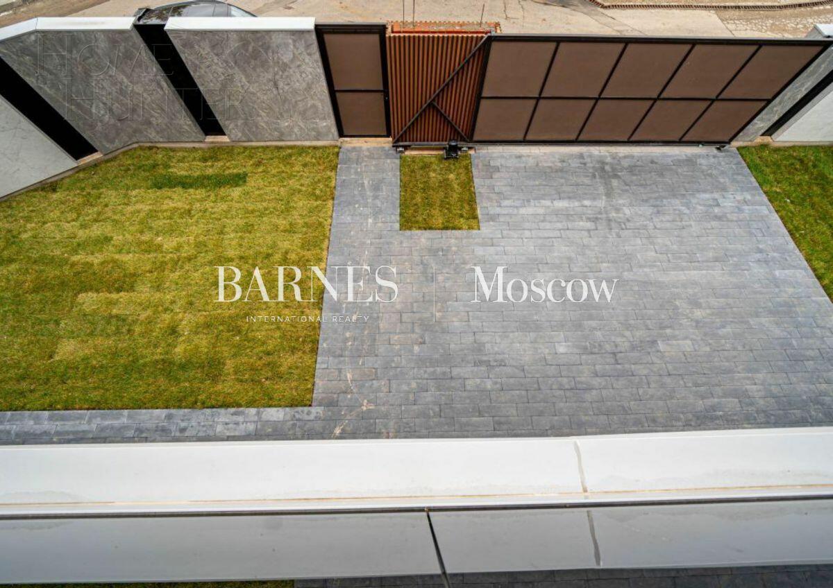 2-этажный коттедж 548 м² без отделки