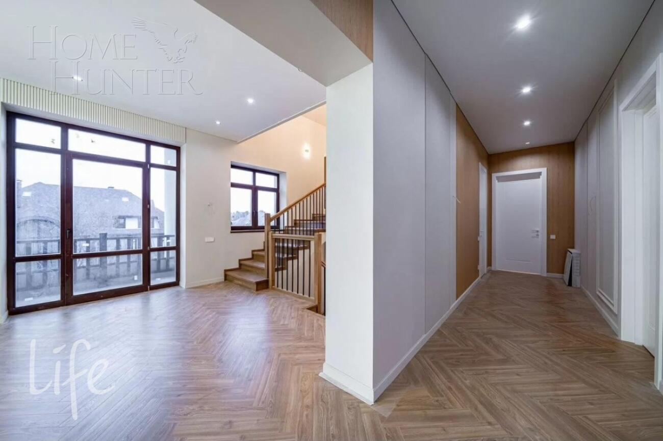 2-этажный коттедж 588 м² без отделки