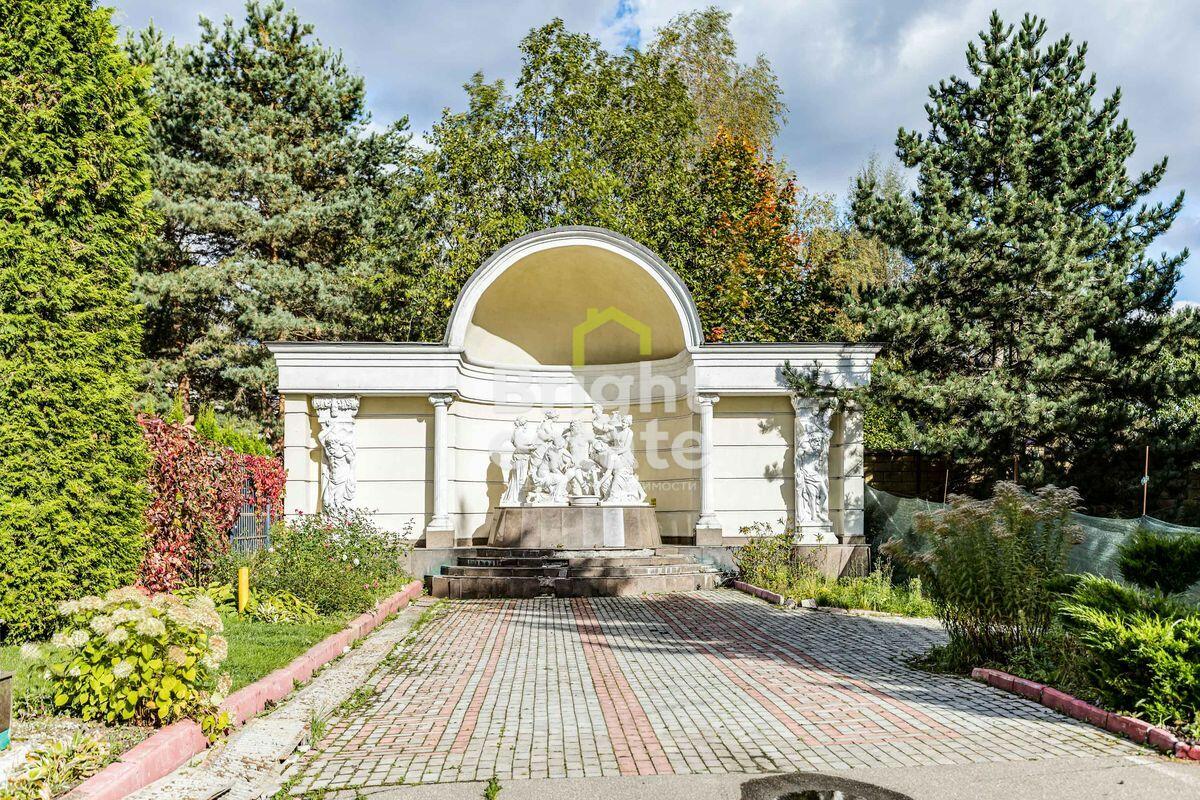 2-этажный коттедж 600 м² без отделки