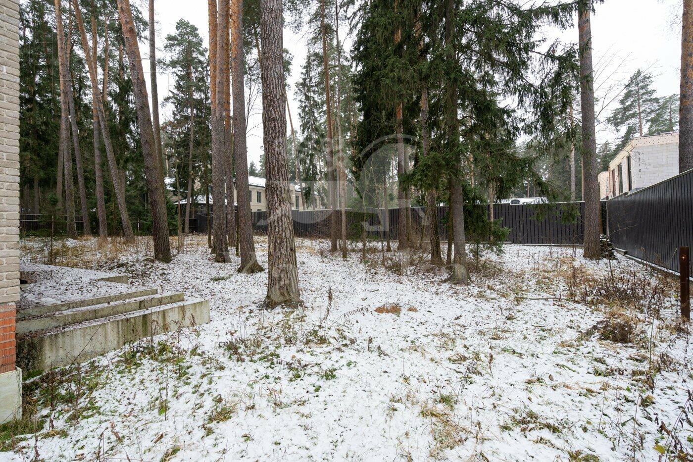 2-этажный коттедж 850 м² без отделки