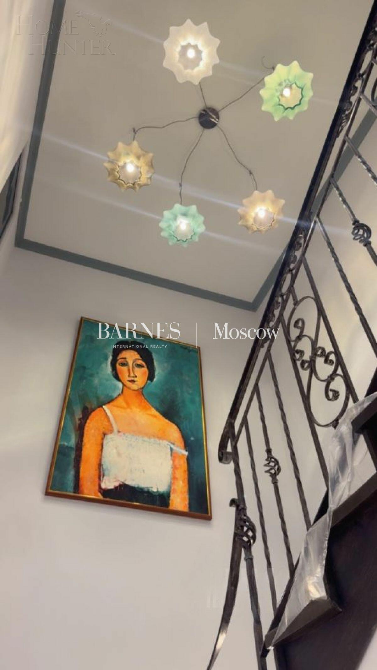 2-этажный таунхаус 440 м² с отделкой