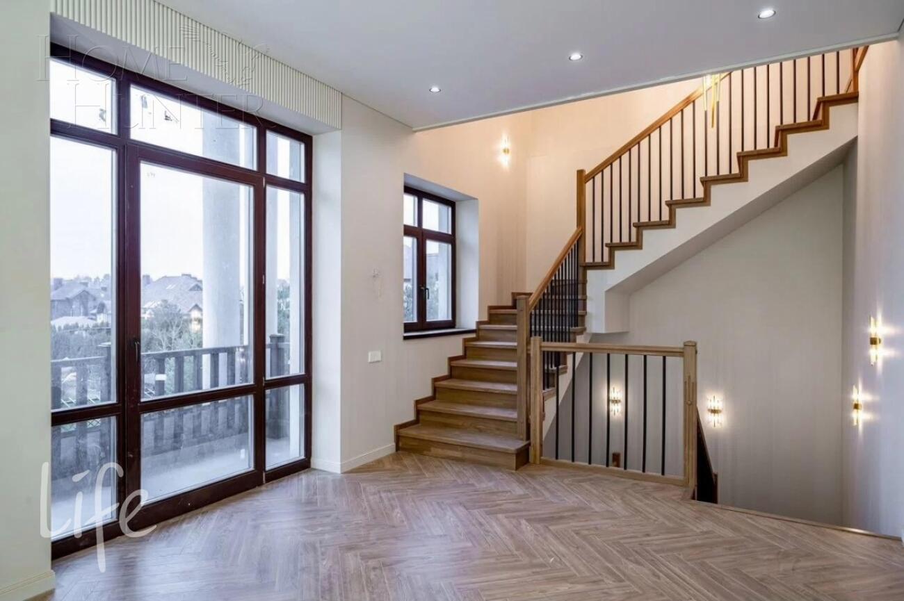 2-этажный коттедж 588 м² без отделки