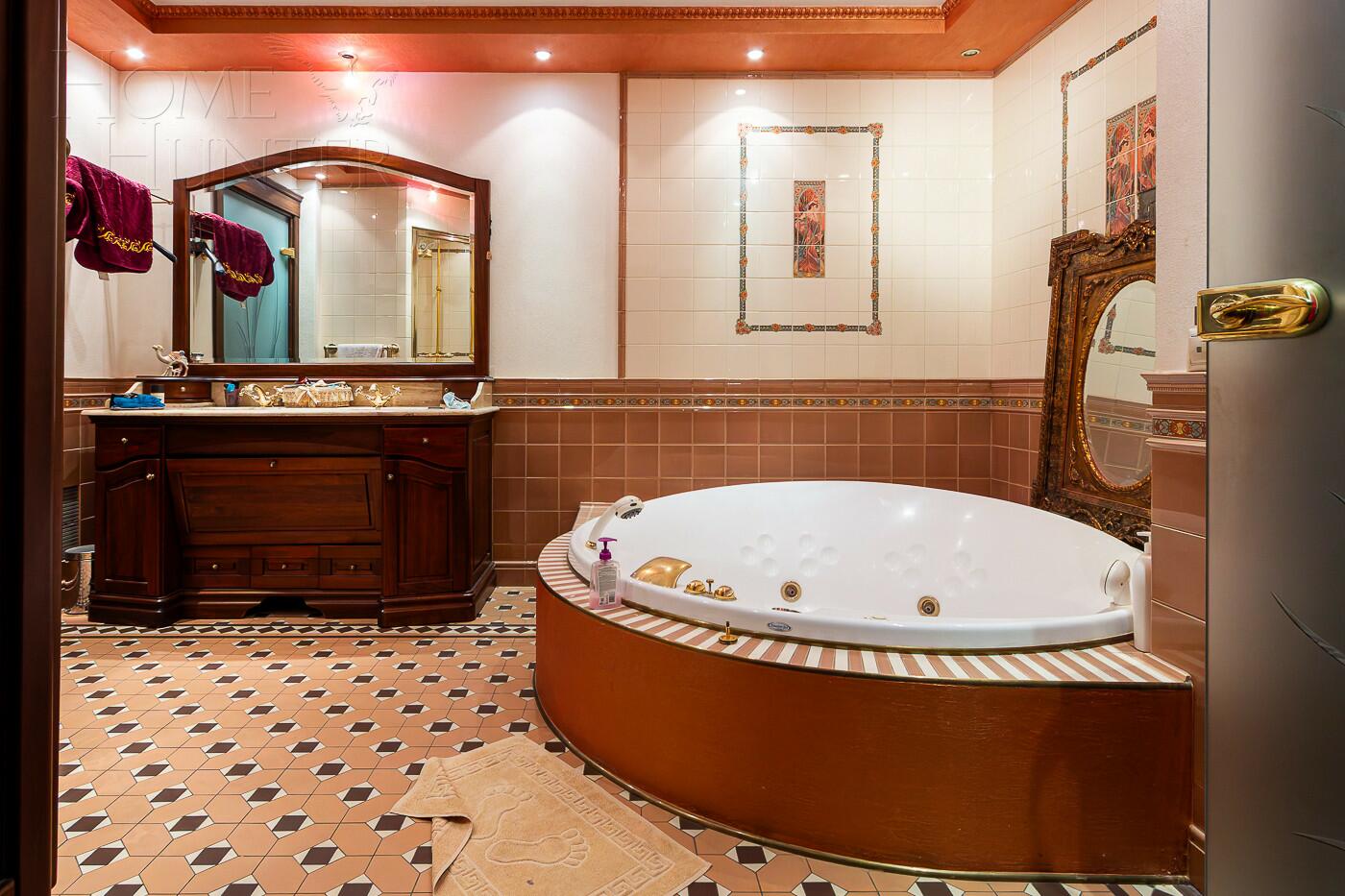 3-КОМН. КВАРТИРА С ОТДЕЛКОЙ 219.5 М² НА 10 ЭТАЖЕ