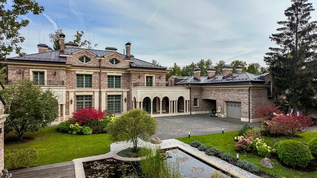 2-этажный коттедж 820 м² с отделкой