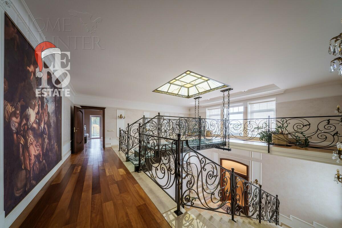 2-этажный коттедж 700 м² с отделкой