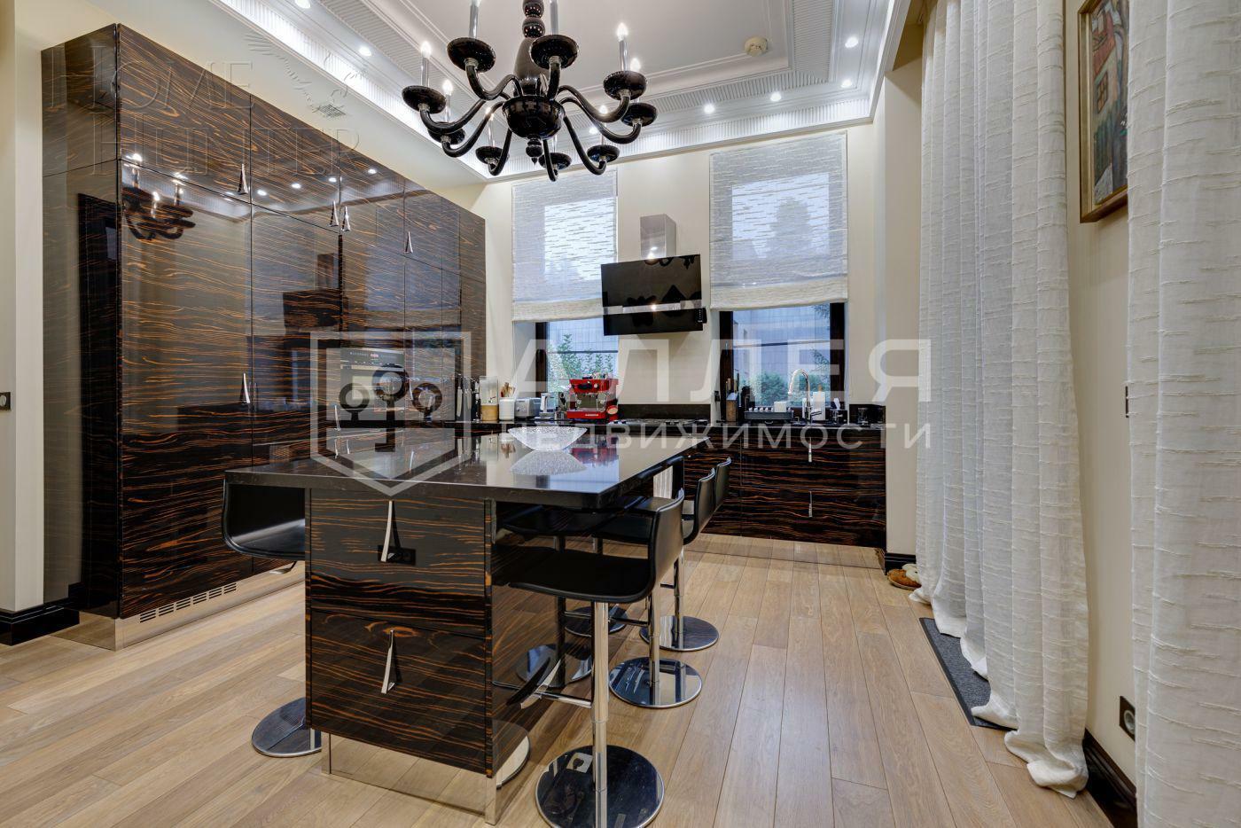 2-этажный коттедж 1 135 м² с отделкой