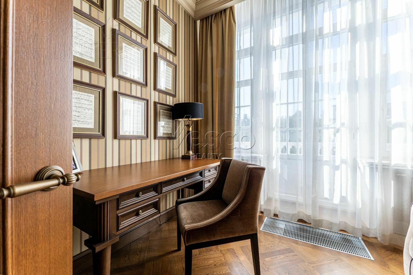 2-этажный коттедж 1 065 м² с отделкой