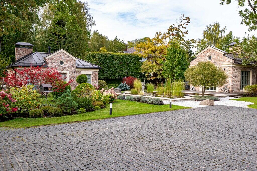 2-этажный коттедж 820 м² с отделкой