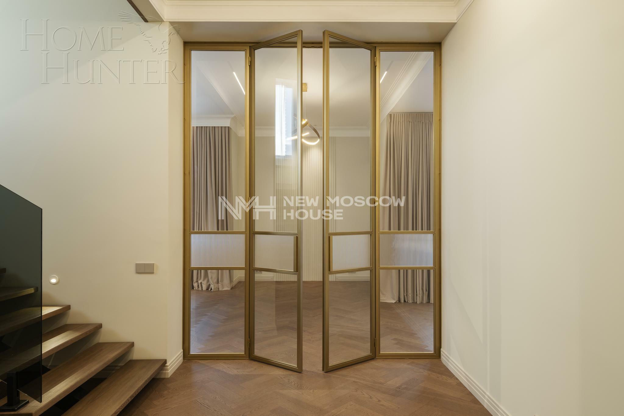 2-этажный коттедж 352 м² с отделкой