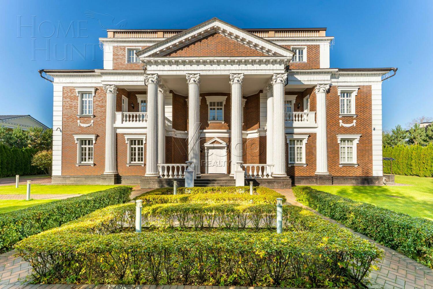 2-этажный коттедж 1 065 м² с отделкой