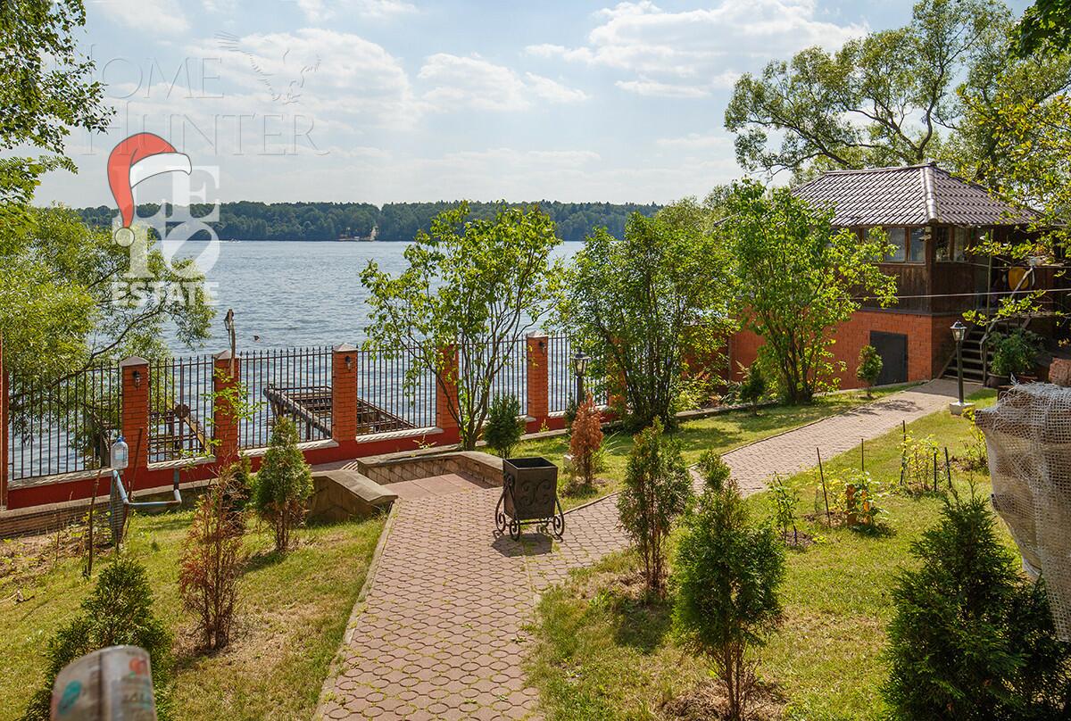 3-этажный коттедж 406 м² с отделкой