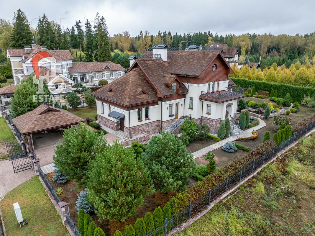 2-этажный коттедж 700 м² с отделкой