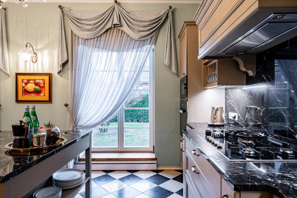 2-этажный коттедж 820 м² с отделкой