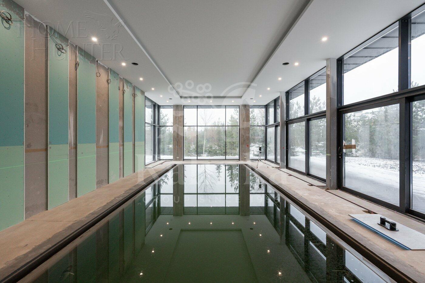 2-этажный коттедж 1 700 м² без отделки