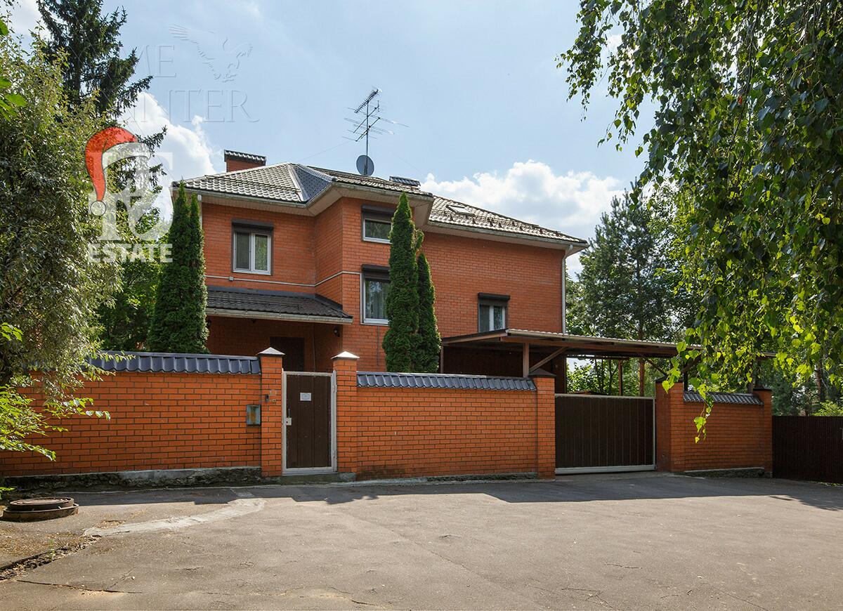 3-этажный коттедж 406 м² с отделкой