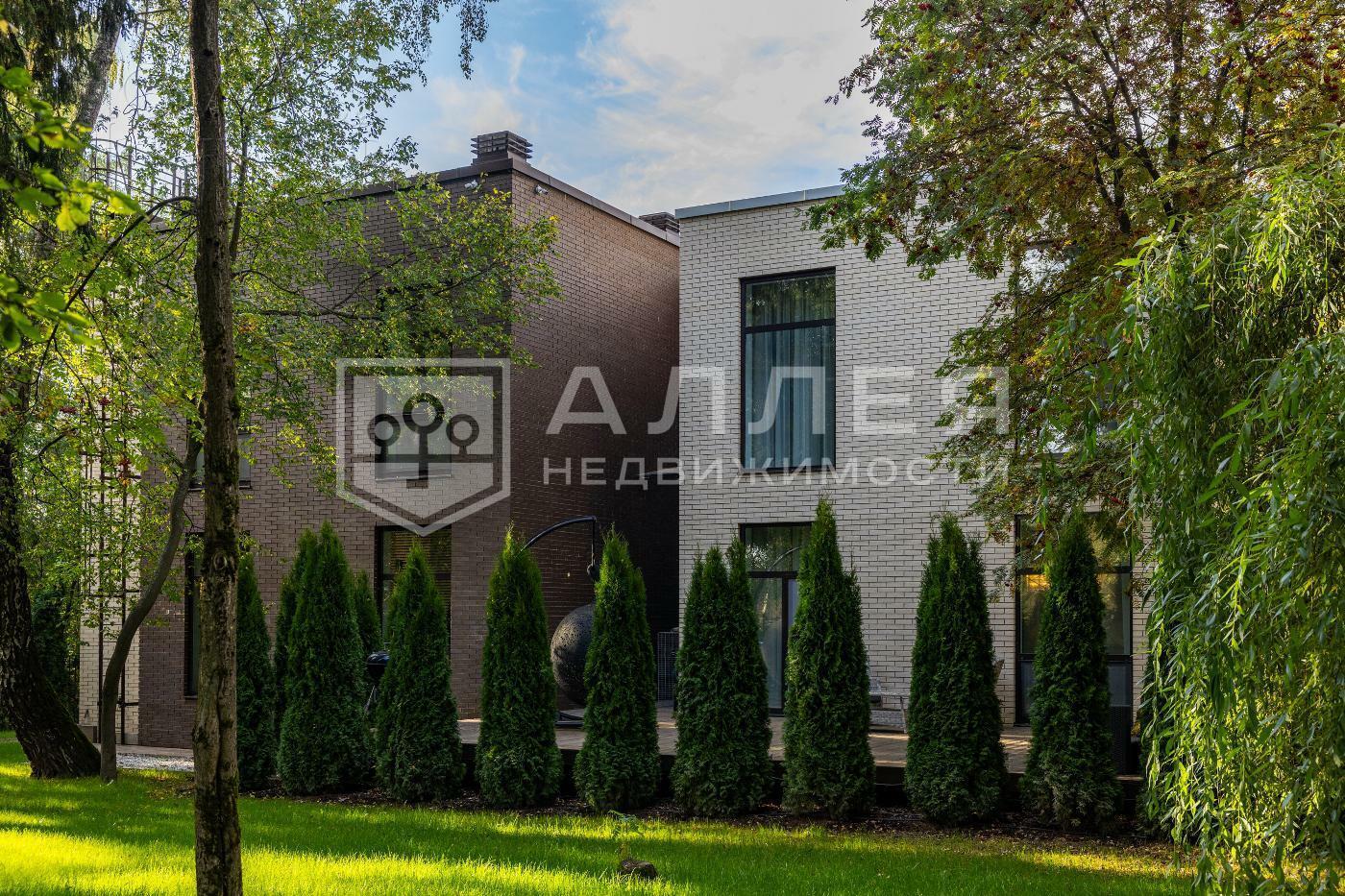 2-этажный коттедж 440 м² с отделкой