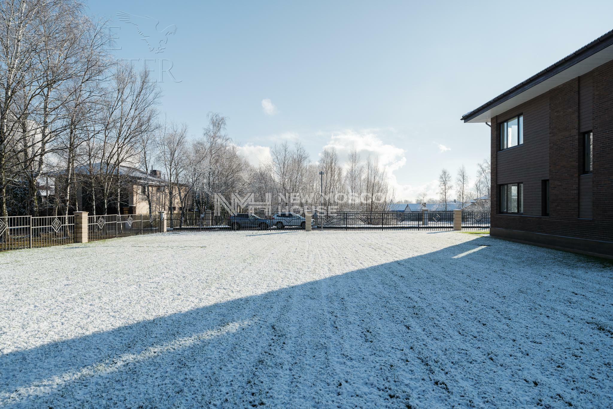 2-этажный коттедж 330 м² с отделкой