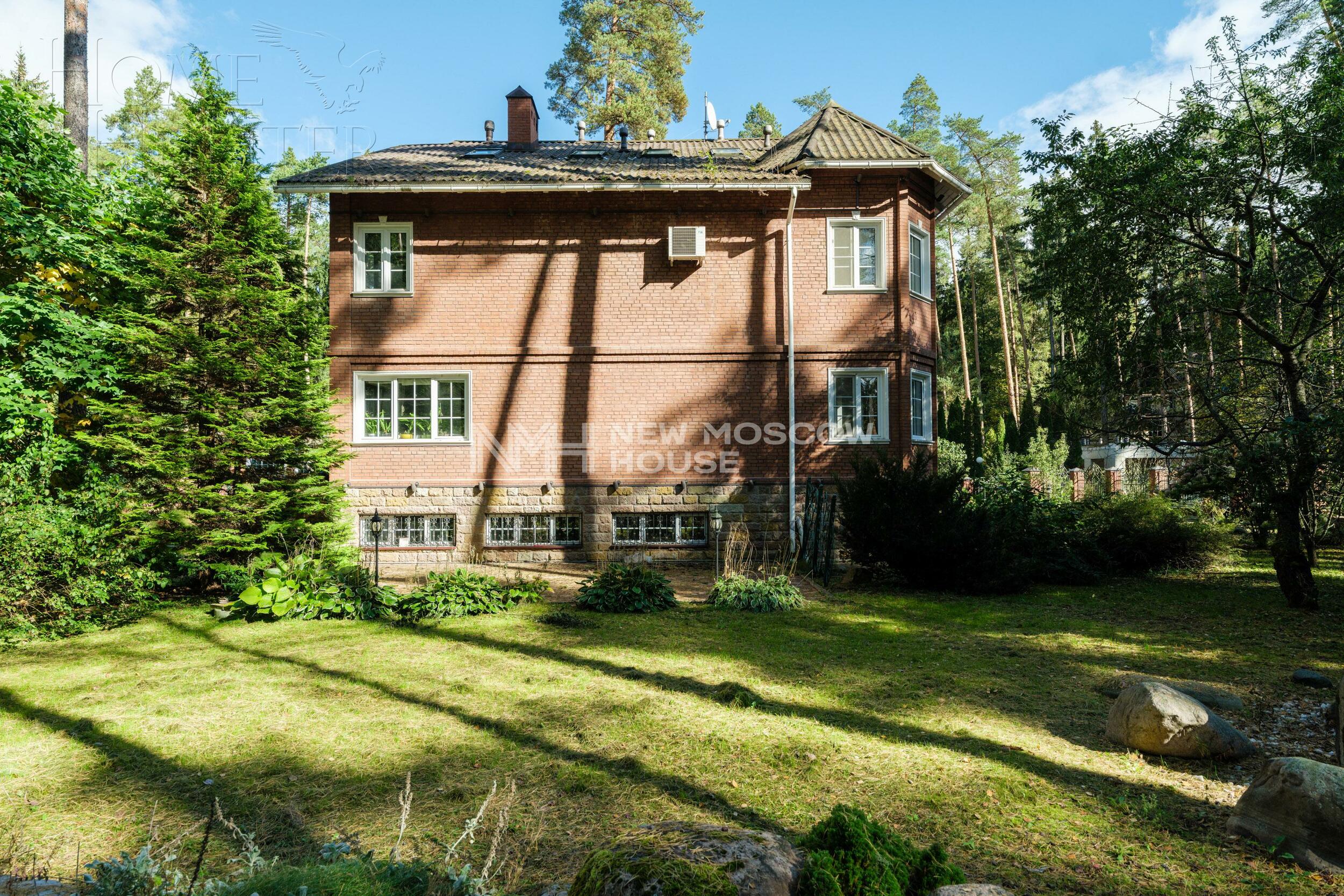 2-этажный коттедж 550 м² с отделкой