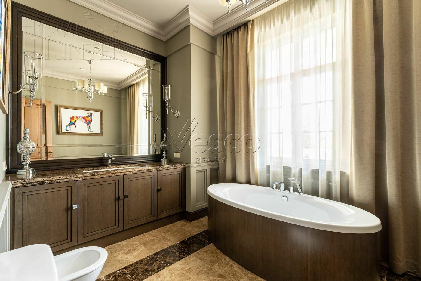 2-этажный коттедж 1 065 м² с отделкой