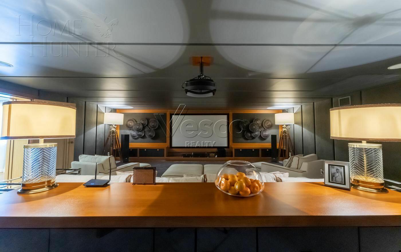 2-этажный коттедж 1 065 м² с отделкой