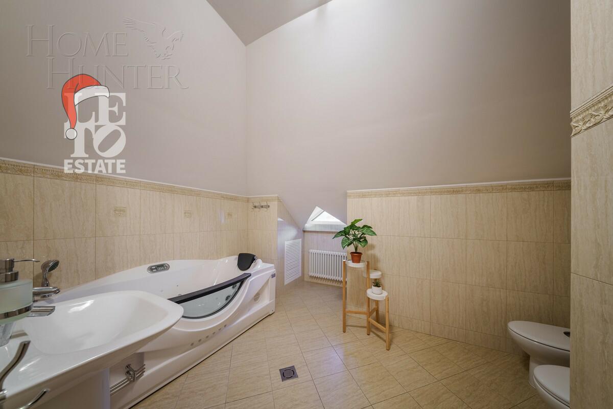 2-этажный коттедж 700 м² с отделкой