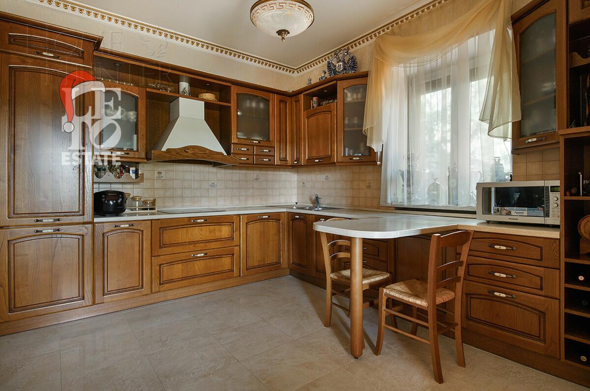 3-этажный коттедж 406 м² с отделкой