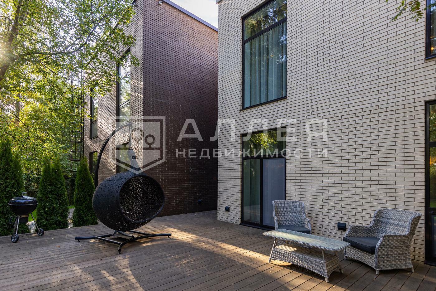 2-этажный коттедж 440 м² с отделкой