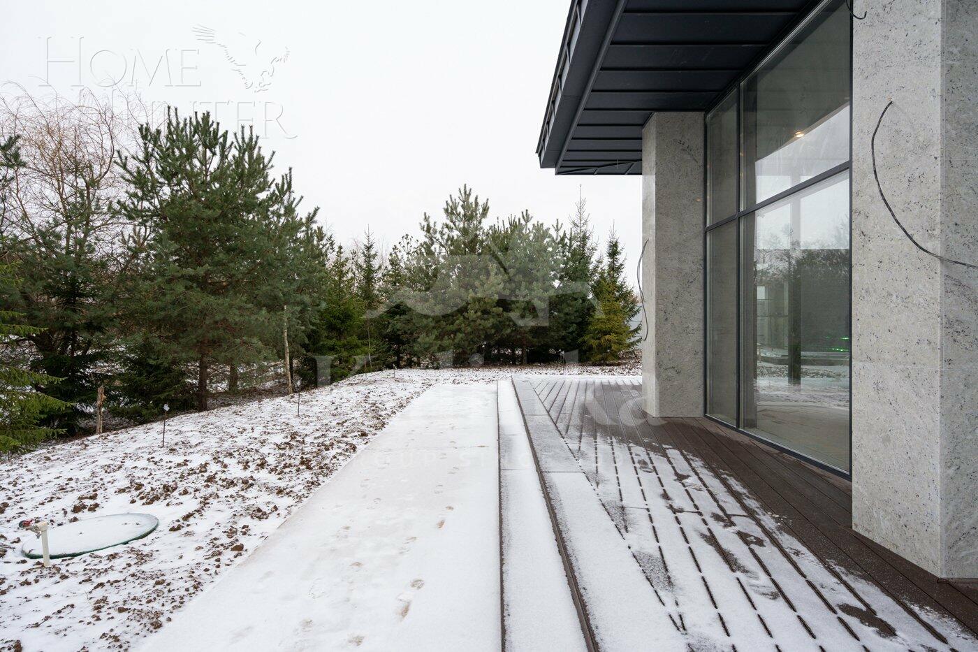 2-этажный коттедж 1 700 м² без отделки