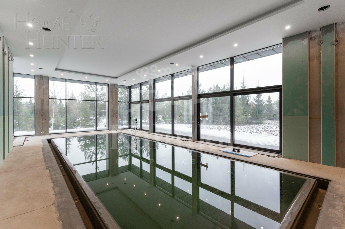 2-этажный коттедж 1 700 м² без отделки