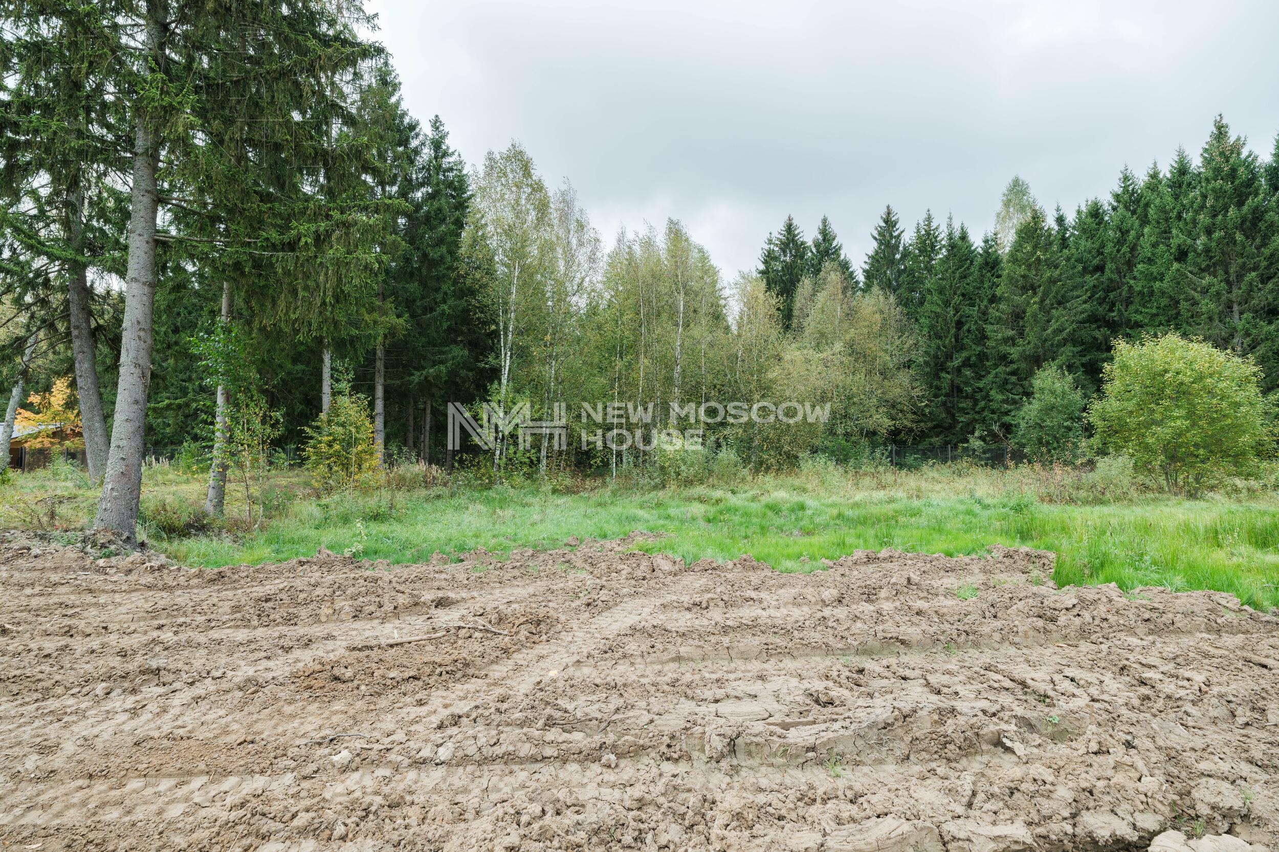 Участок 251.81 сот. в охраняемом поселке