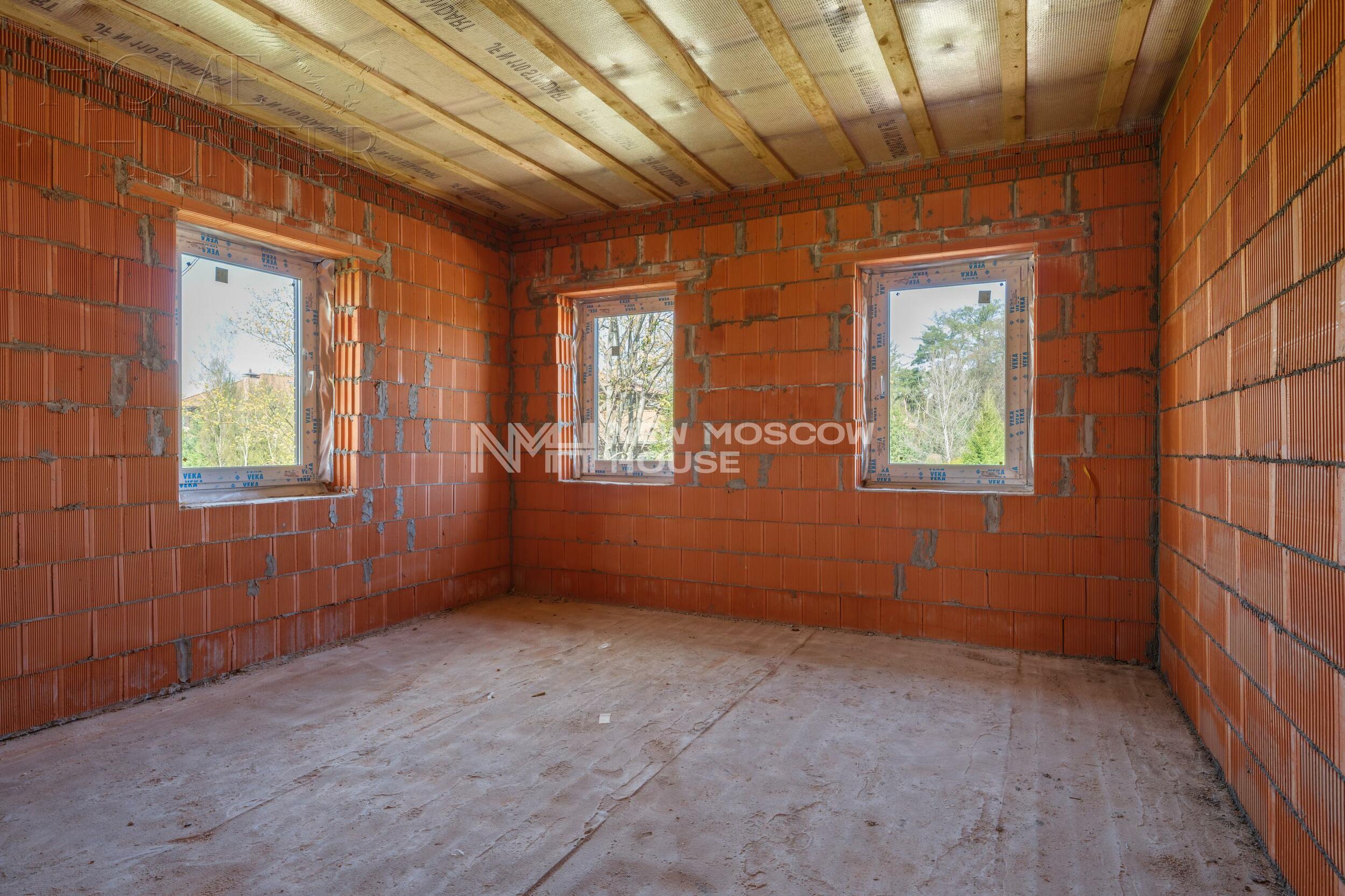 2-этажный коттедж 693 м² без отделки