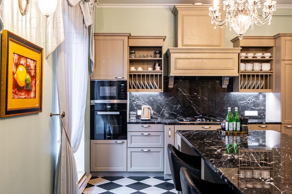 2-этажный коттедж 820 м² с отделкой