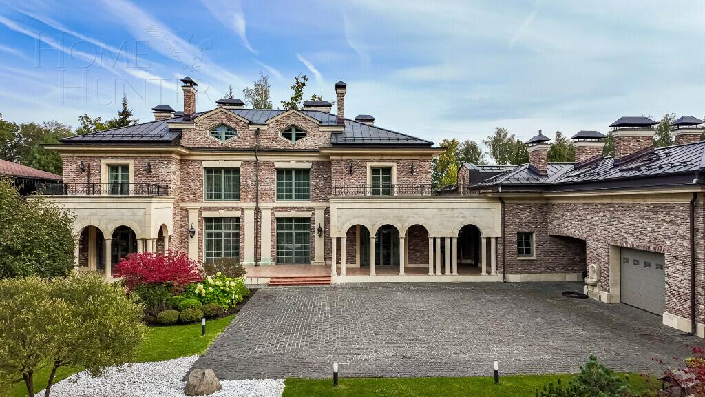 2-этажный коттедж 820 м² с отделкой