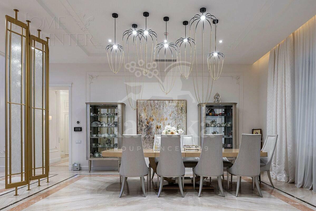 2-этажный коттедж 850 м² с отделкой