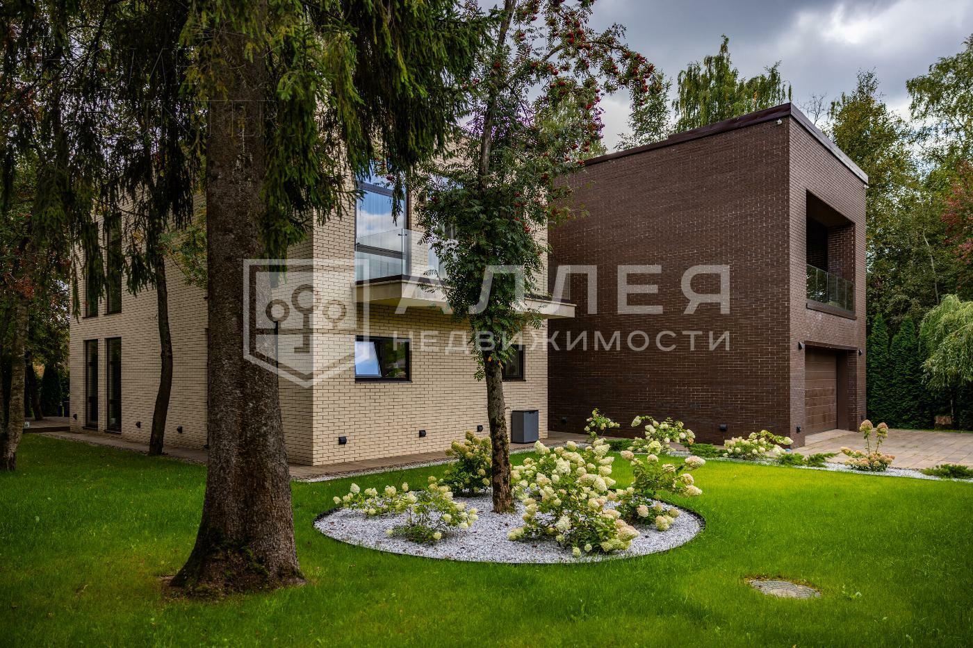 2-этажный коттедж 440 м² с отделкой