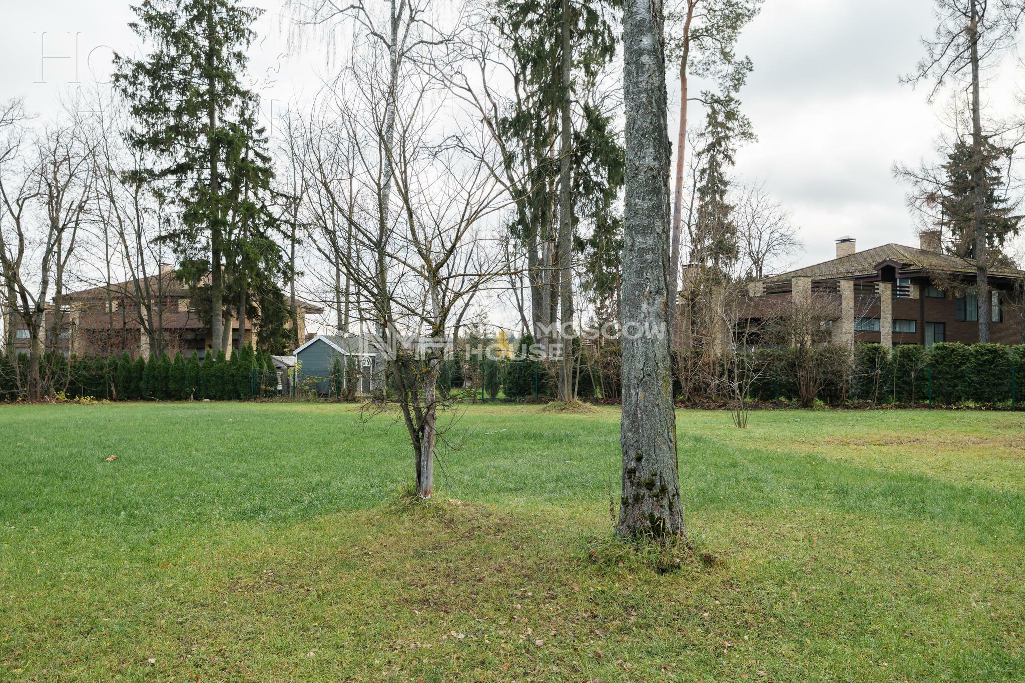 2-этажный коттедж 693 м² без отделки