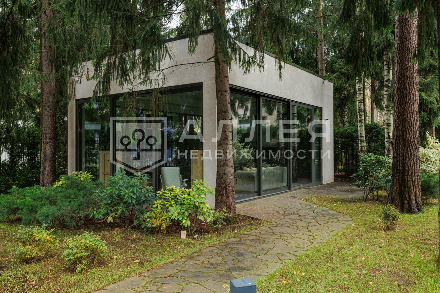 2-этажный коттедж 1 135 м² с отделкой