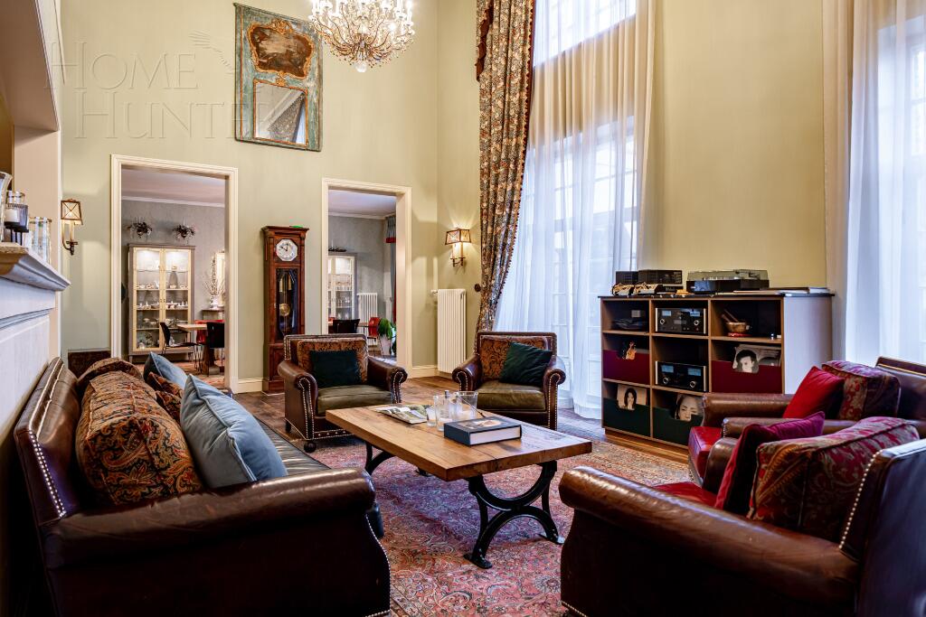 2-этажный коттедж 820 м² с отделкой