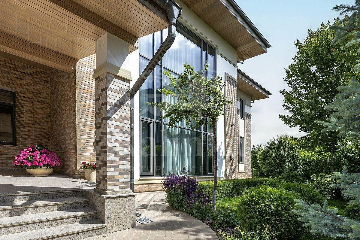 2-этажный коттедж 850 м² с отделкой