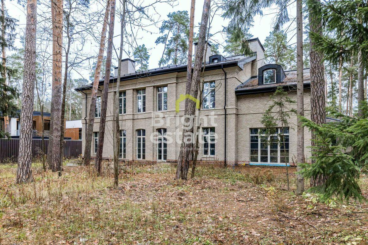 2-этажный коттедж 850 м² без отделки