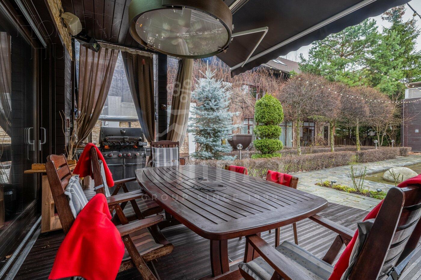 2-этажный коттедж 1 200 м² с отделкой