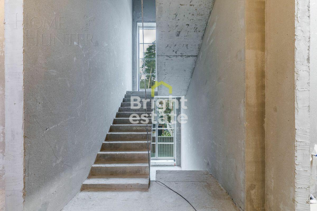 2-этажный коттедж 850 м² без отделки