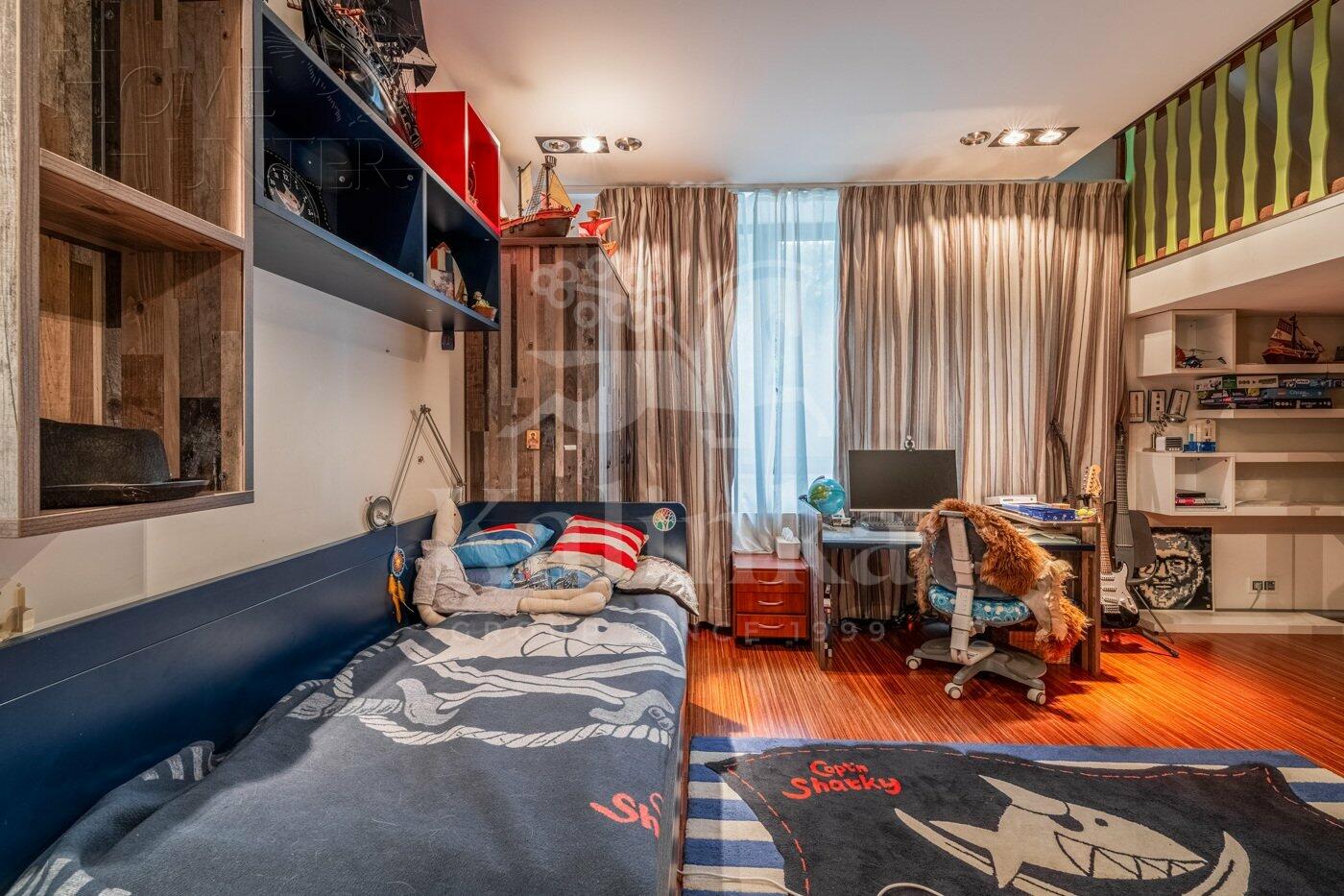 2-этажный коттедж 1 200 м² с отделкой