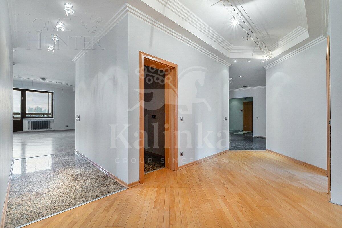 5-КОМН. КВАРТИРА С ОТДЕЛКОЙ 288.8 М² НА 9 ЭТАЖЕ