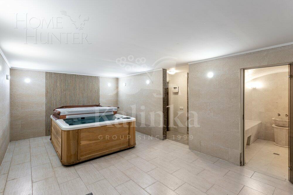 3-этажный коттедж 550 м² с отделкой