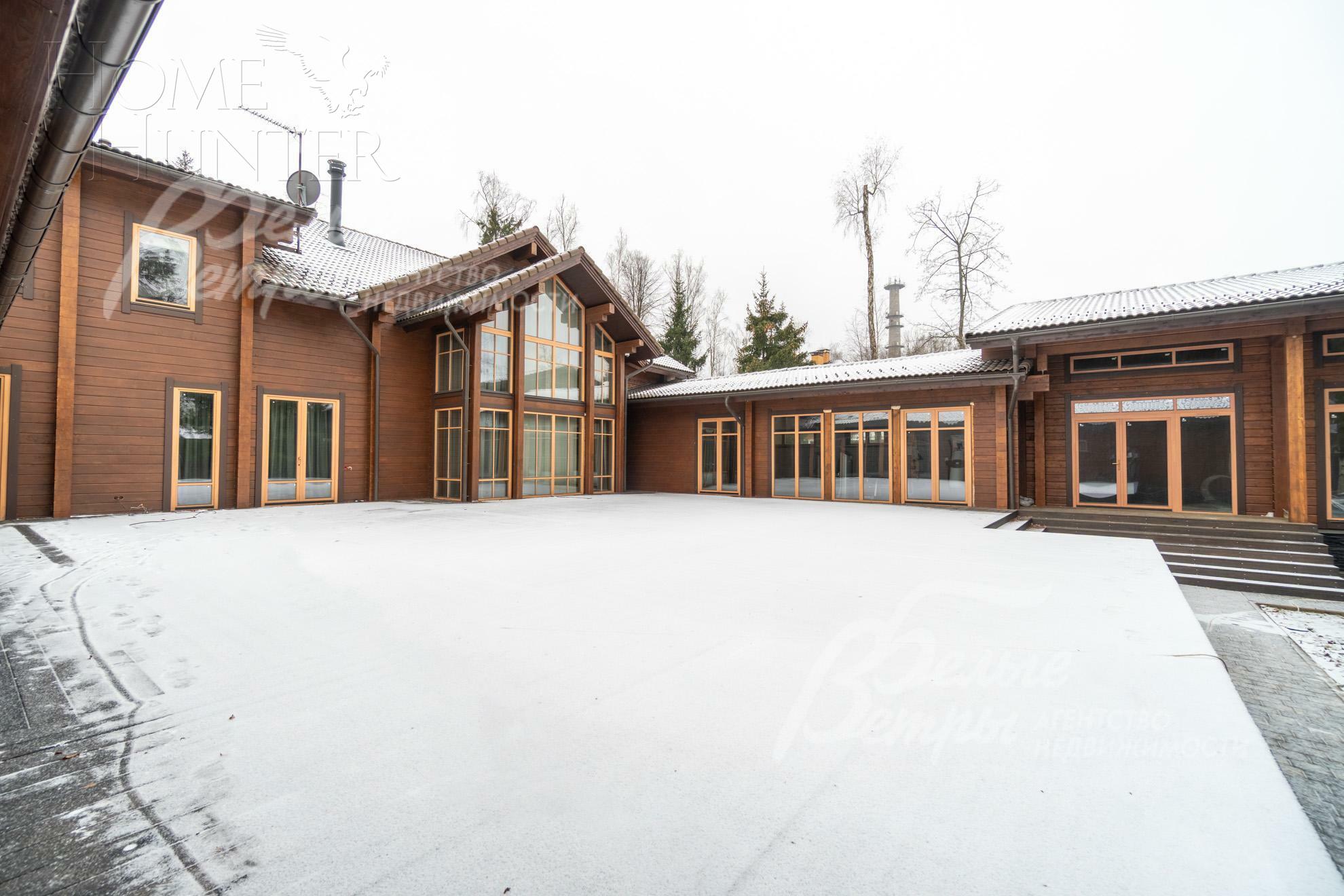 2-этажный коттедж 1 438 м² с отделкой