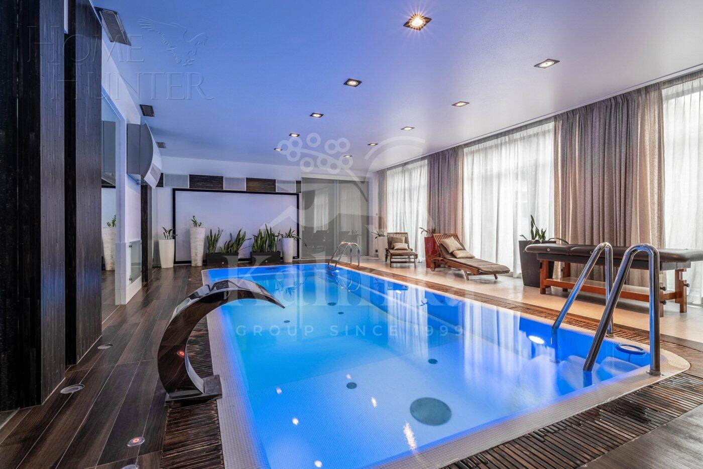 2-этажный коттедж 1 200 м² с отделкой